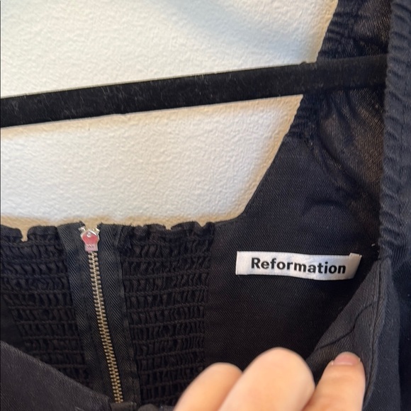 Elegant Black Puff Sleeve dress - Picture 3 of 4